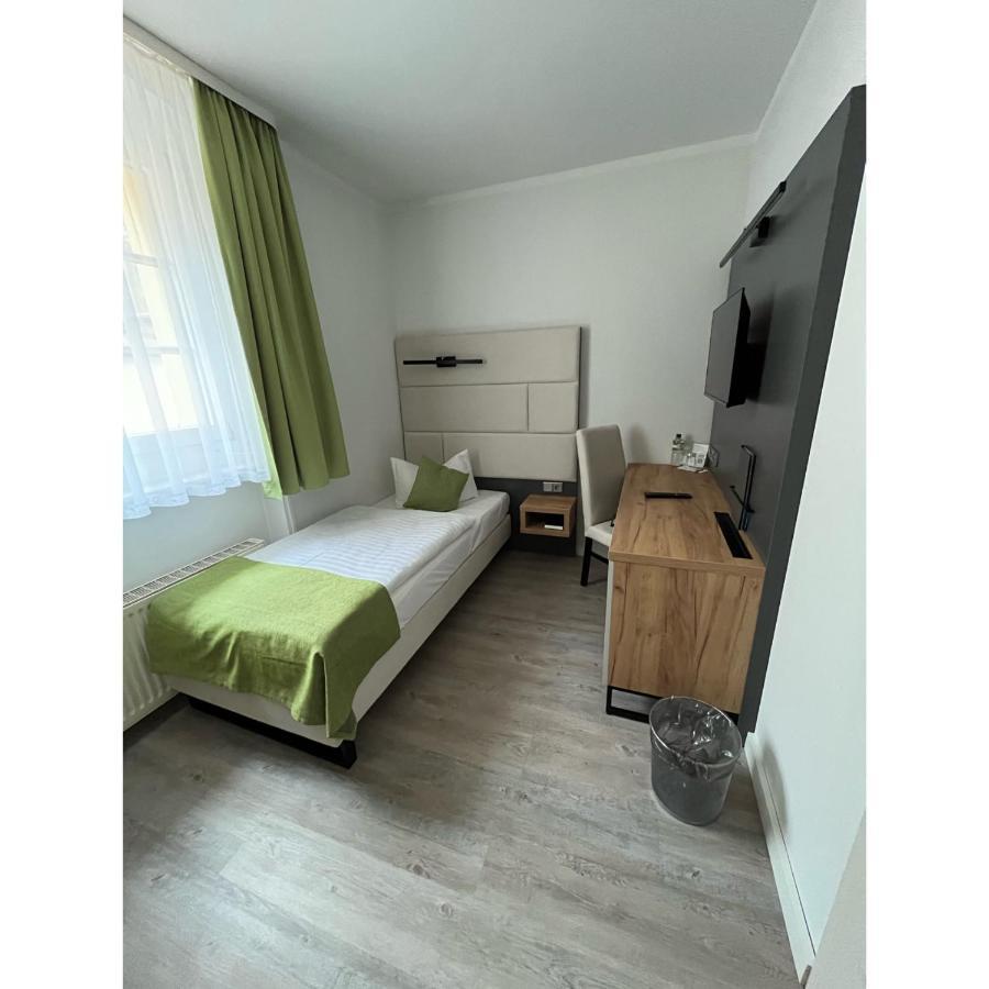 Hotel Und Restaurant Kranichsberg Woltersdorf  エクステリア 写真