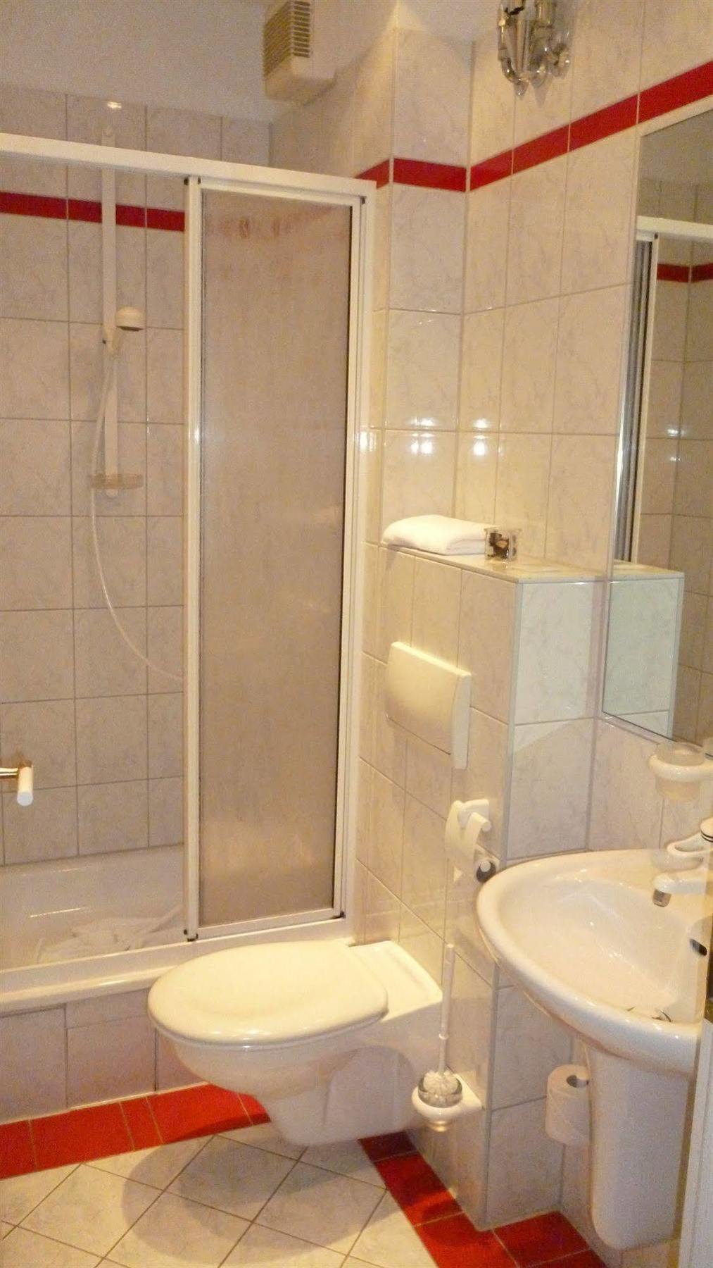 Hotel Und Restaurant Kranichsberg Woltersdorf  エクステリア 写真